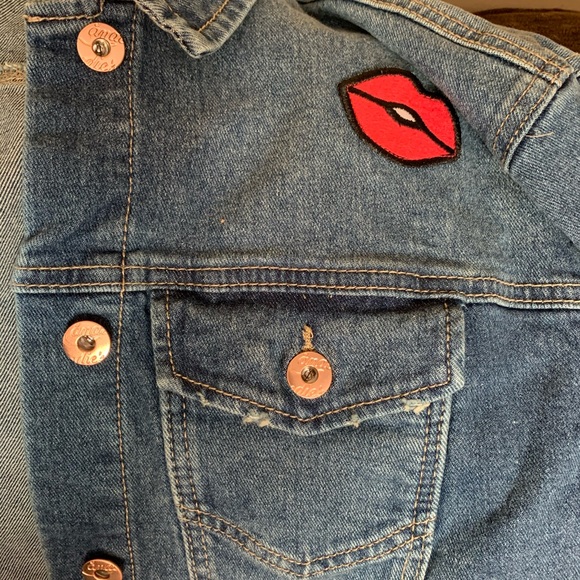 Candies denim jacket with patches NWT - Picture 6 of 9